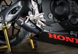M4 Exhaust - Honda -'17-18 CBR1000RR    GP Mount Style Slip On (HO8922-GP)